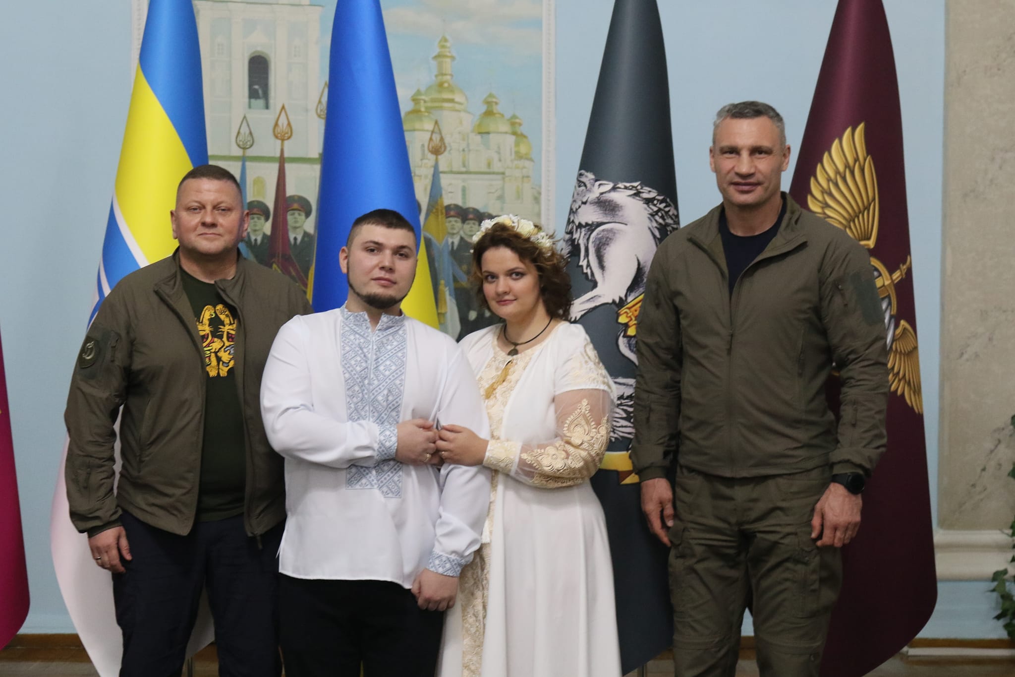 Як молодят розписав Головнокомандувач ЗСУ Валерій Залужний. ФОТО ...